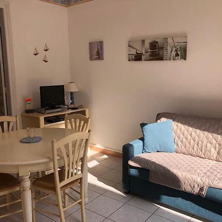 Appartement Avec Cour A 50M De La Plage Mers-les-Bains Bagian luar foto