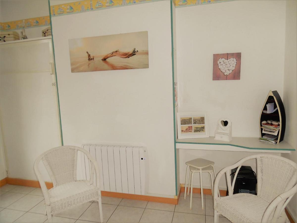 Appartement Avec Cour A 50M De La Plage Mers-les-Bains Bagian luar foto