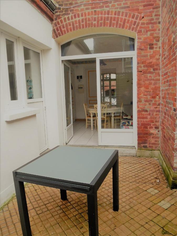 Appartement Avec Cour A 50M De La Plage Mers-les-Bains Bagian luar foto